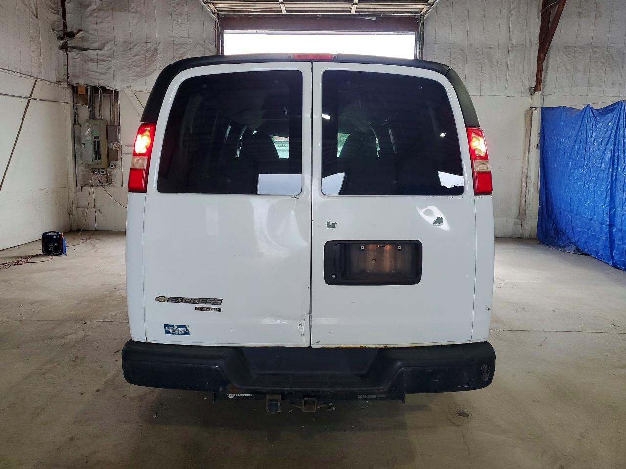 2013 Chevrolet Express G2500 Ls - Фото 6