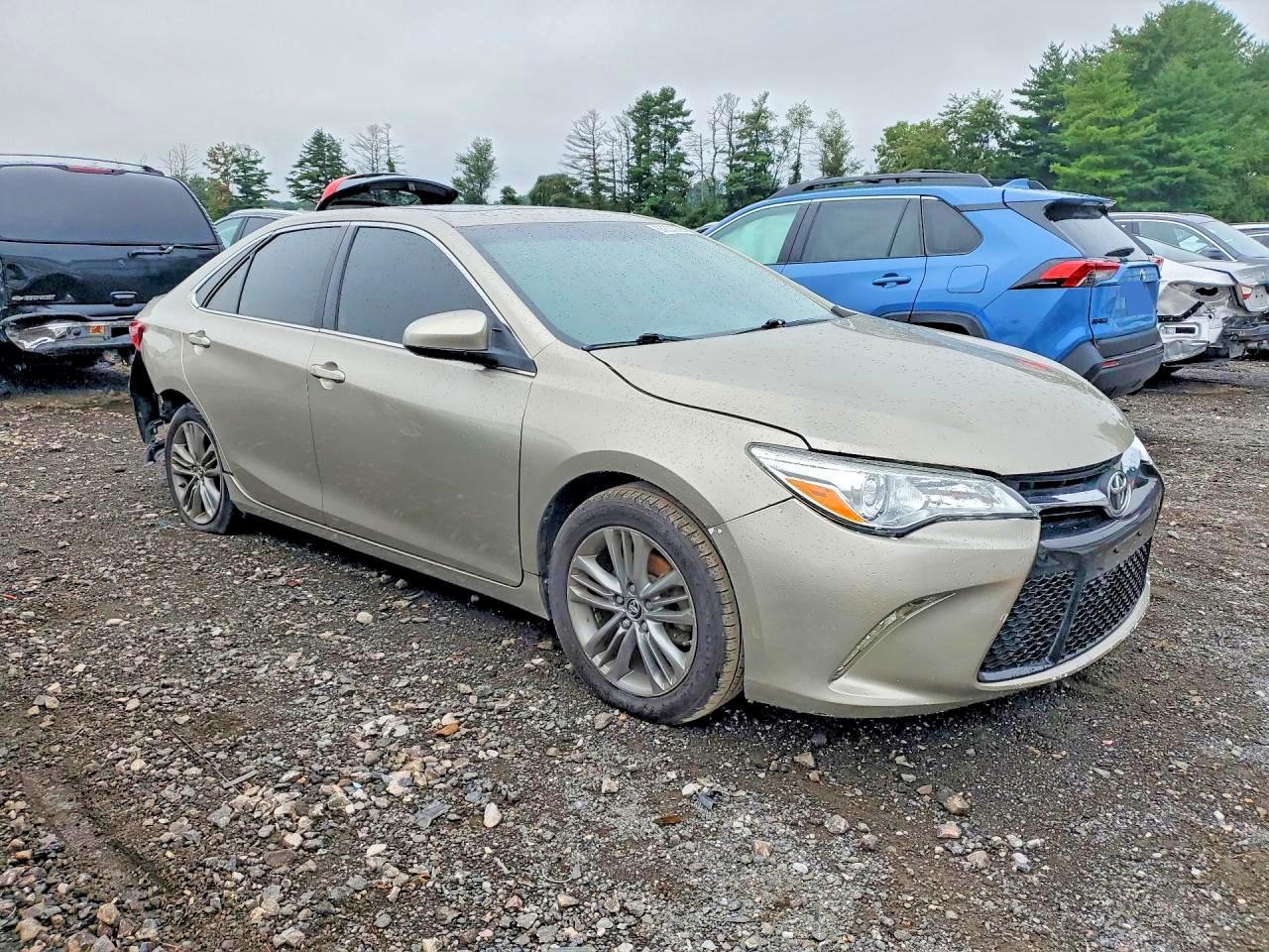 2015 Toyota Camry Se - Фото 4