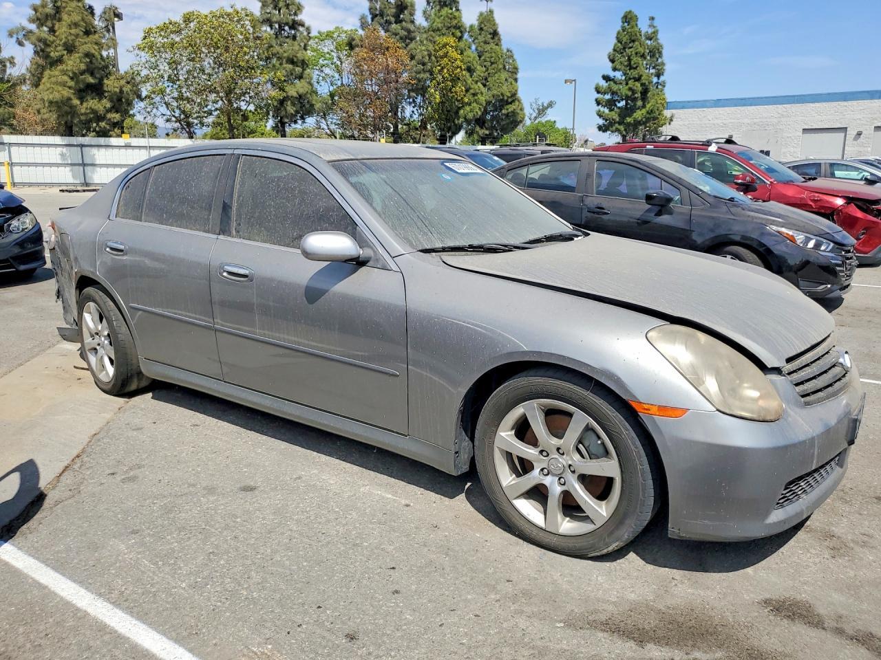 2005 Infiniti G35 Base - Image 4
