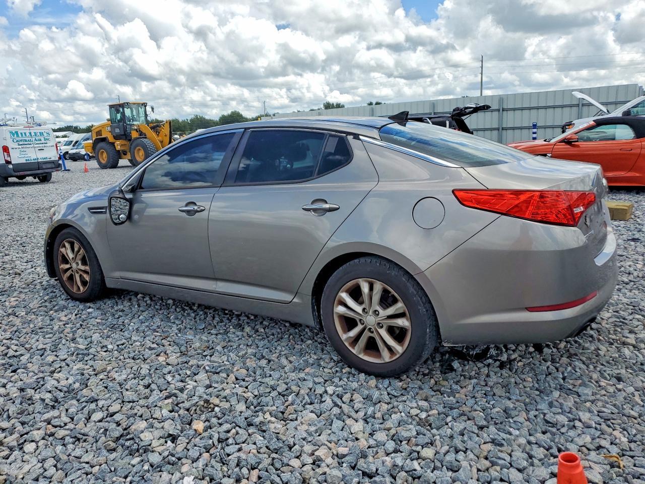 2013 Kia Optima Ex - Image 2