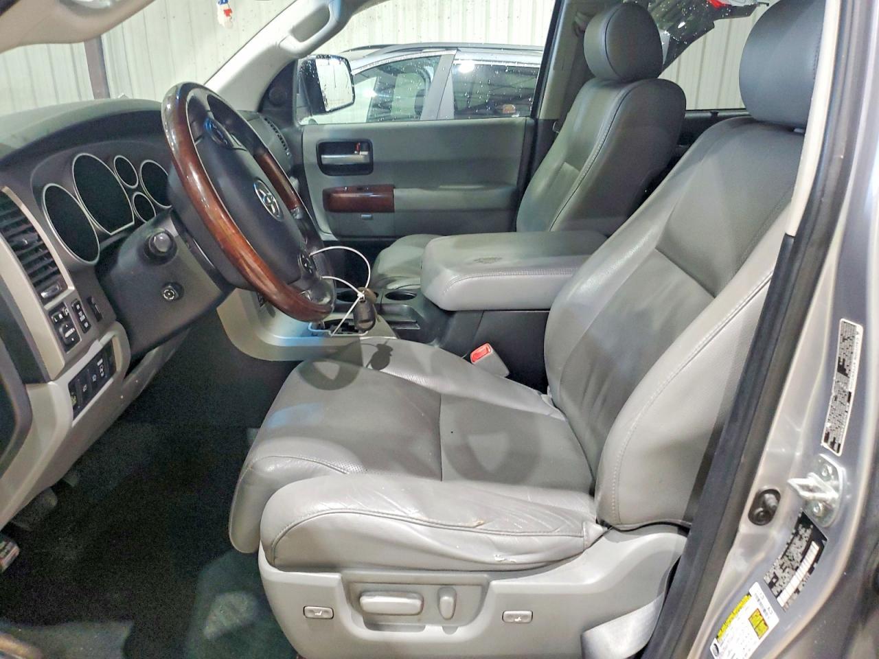 2012 Toyota Sequoia Platinum - Фото 7