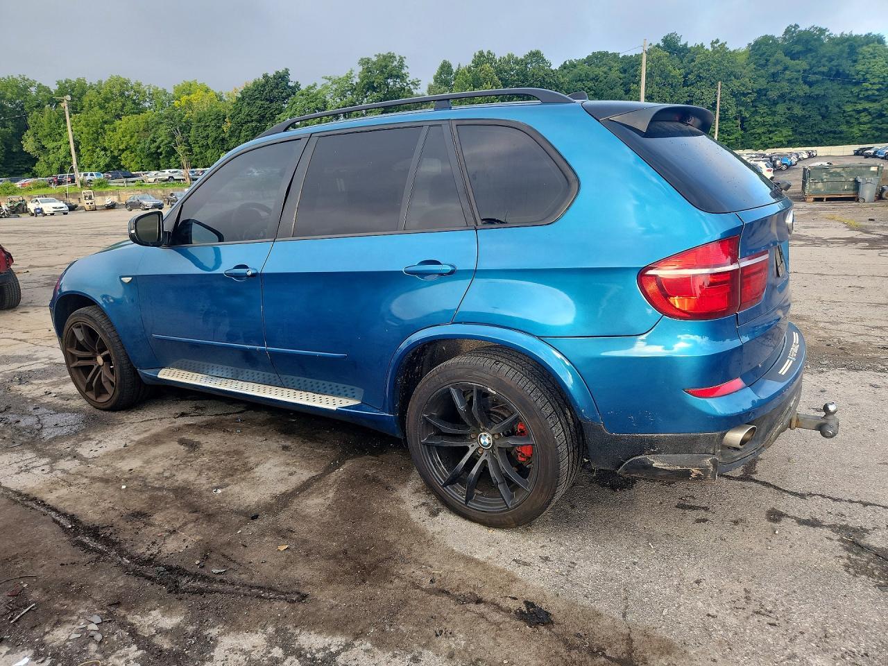 2012 BMW X5 xDrive35D - Image 2