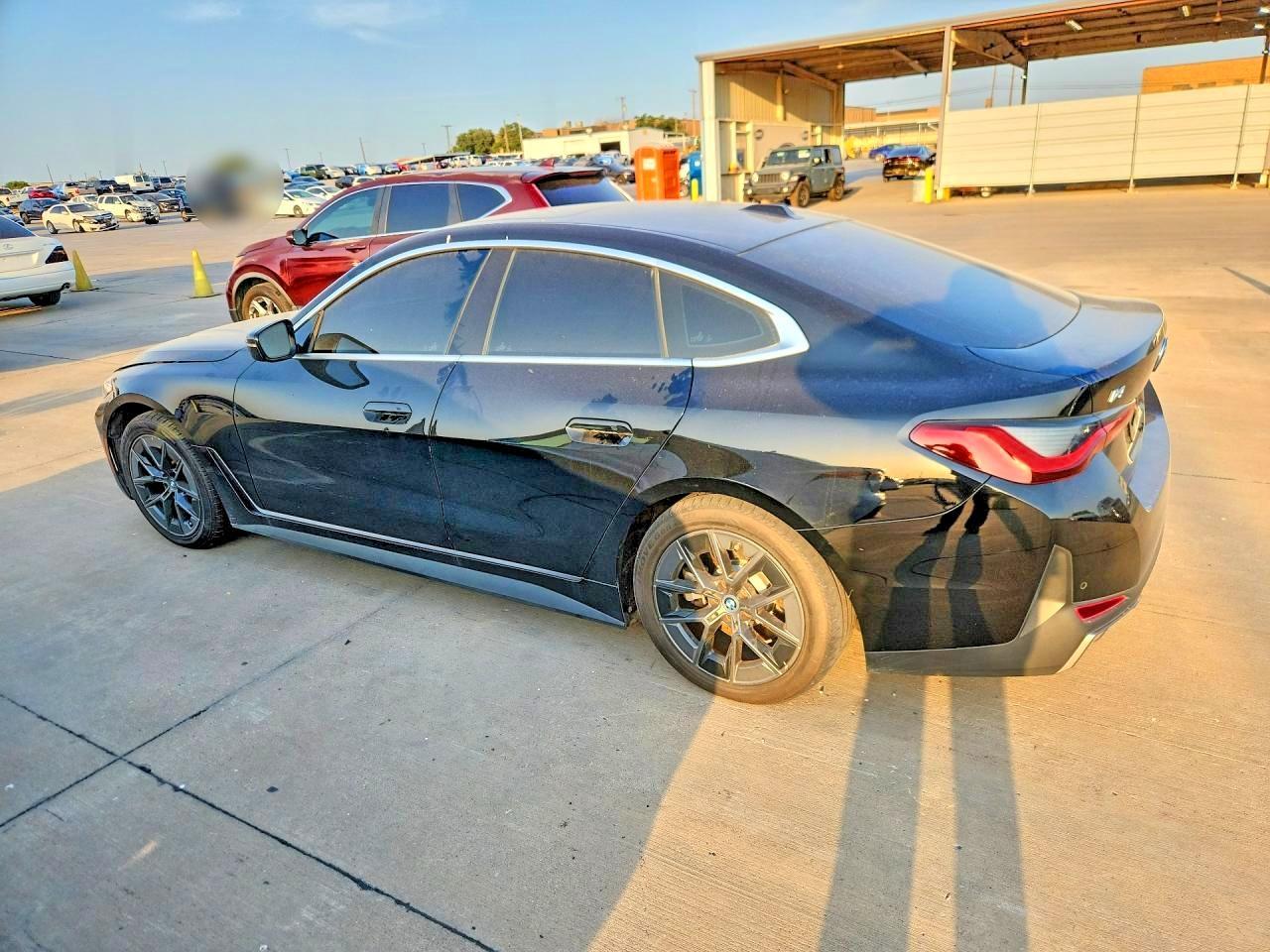 2023 BMW I4 Edrive 40 - Фото 2