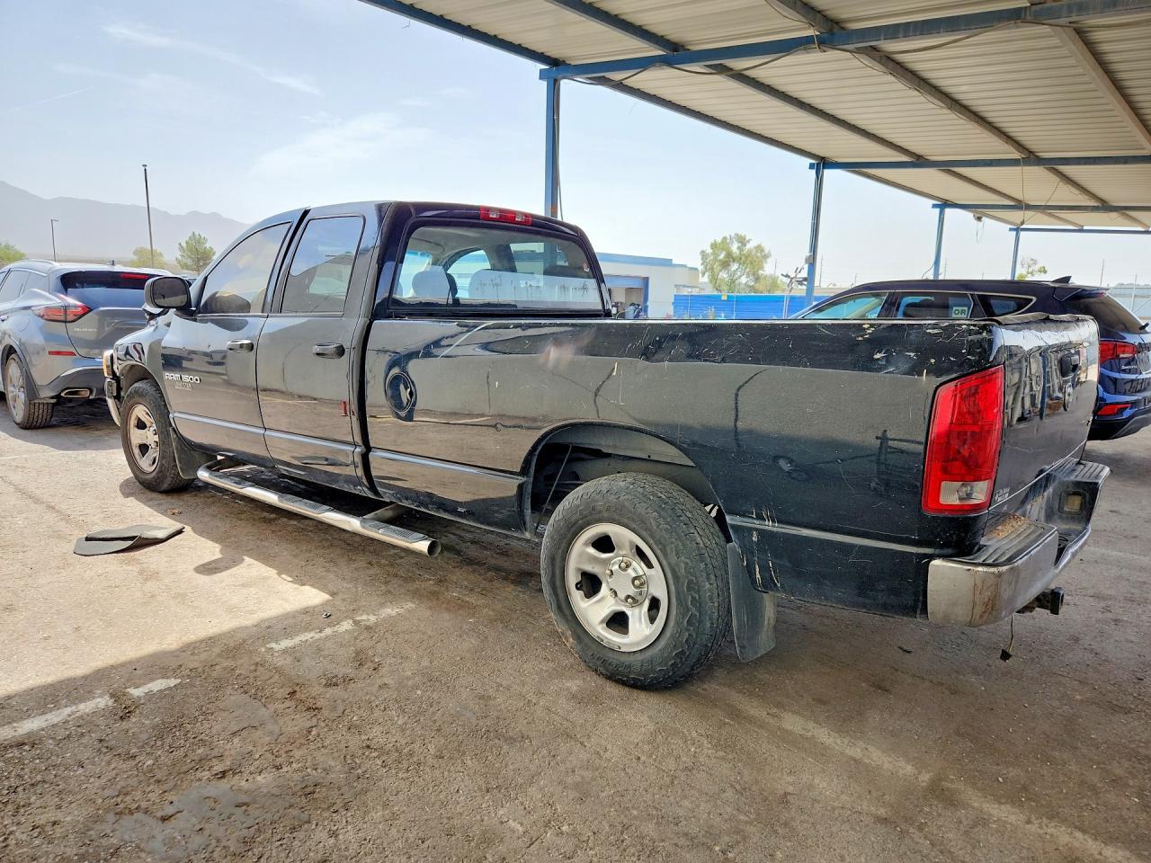 2005 Dodge Ram 1500 St - Фото 2