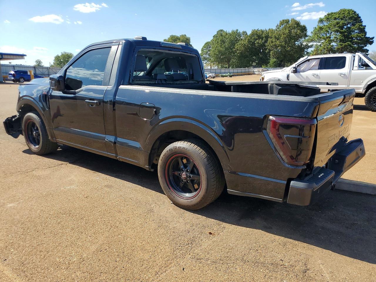 2023 Ford F150 - Фото 2