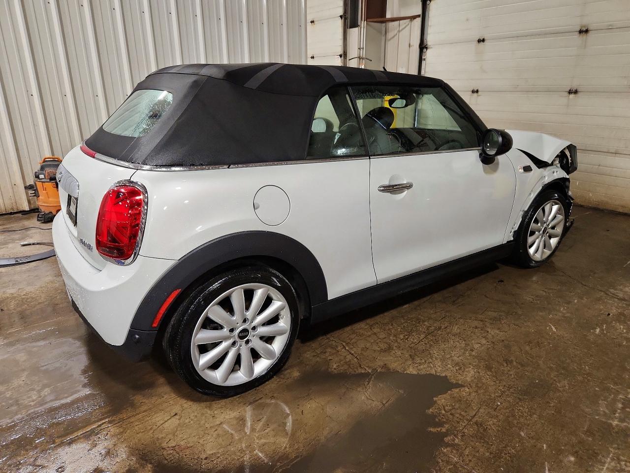 2019 Mini Cooper - Image 3