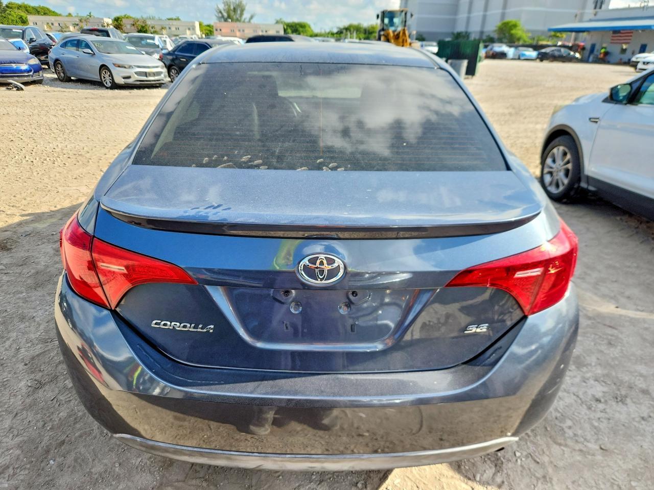 2018 Toyota Corolla Se - Image 6