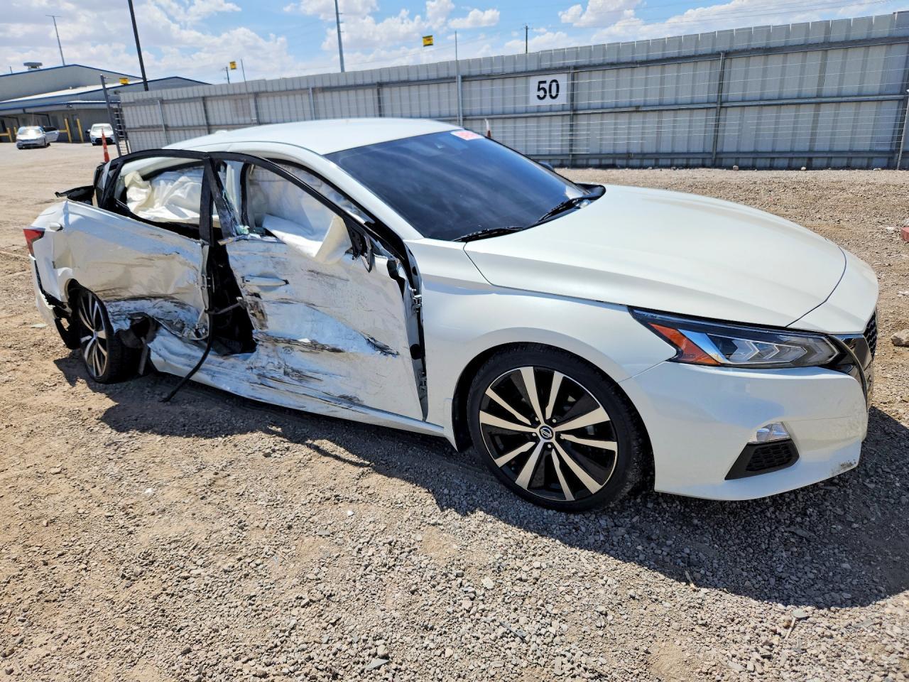 2022 Nissan Altima Sr - Фото 4