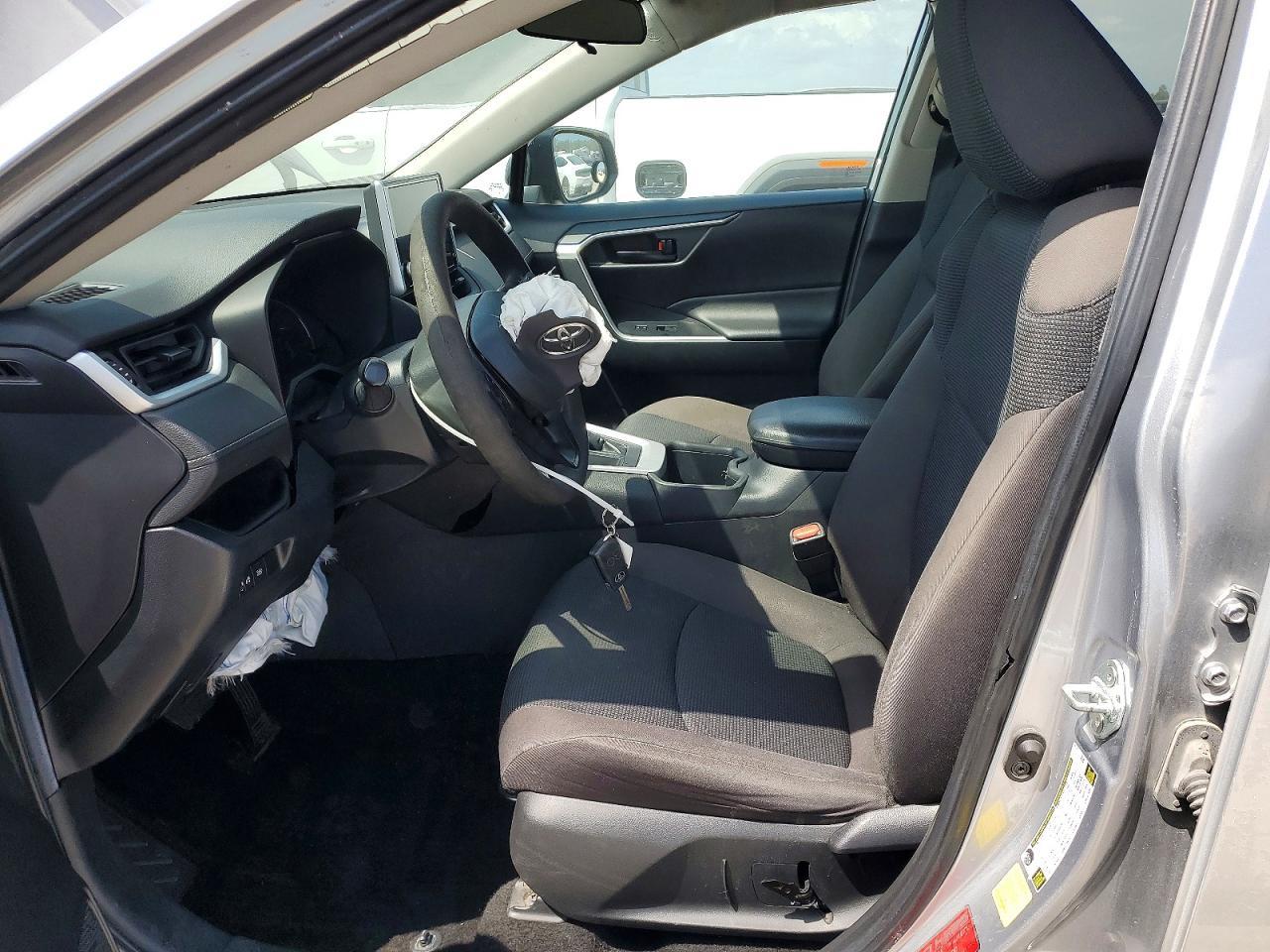 2023 Toyota Rav4 Le - Фото 7