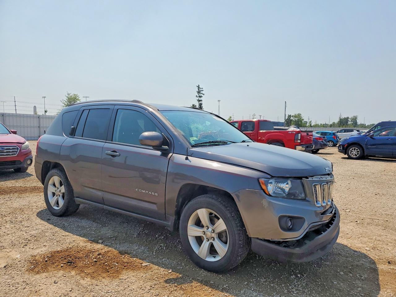 2017 Jeep Compass Latitude - Image 4
