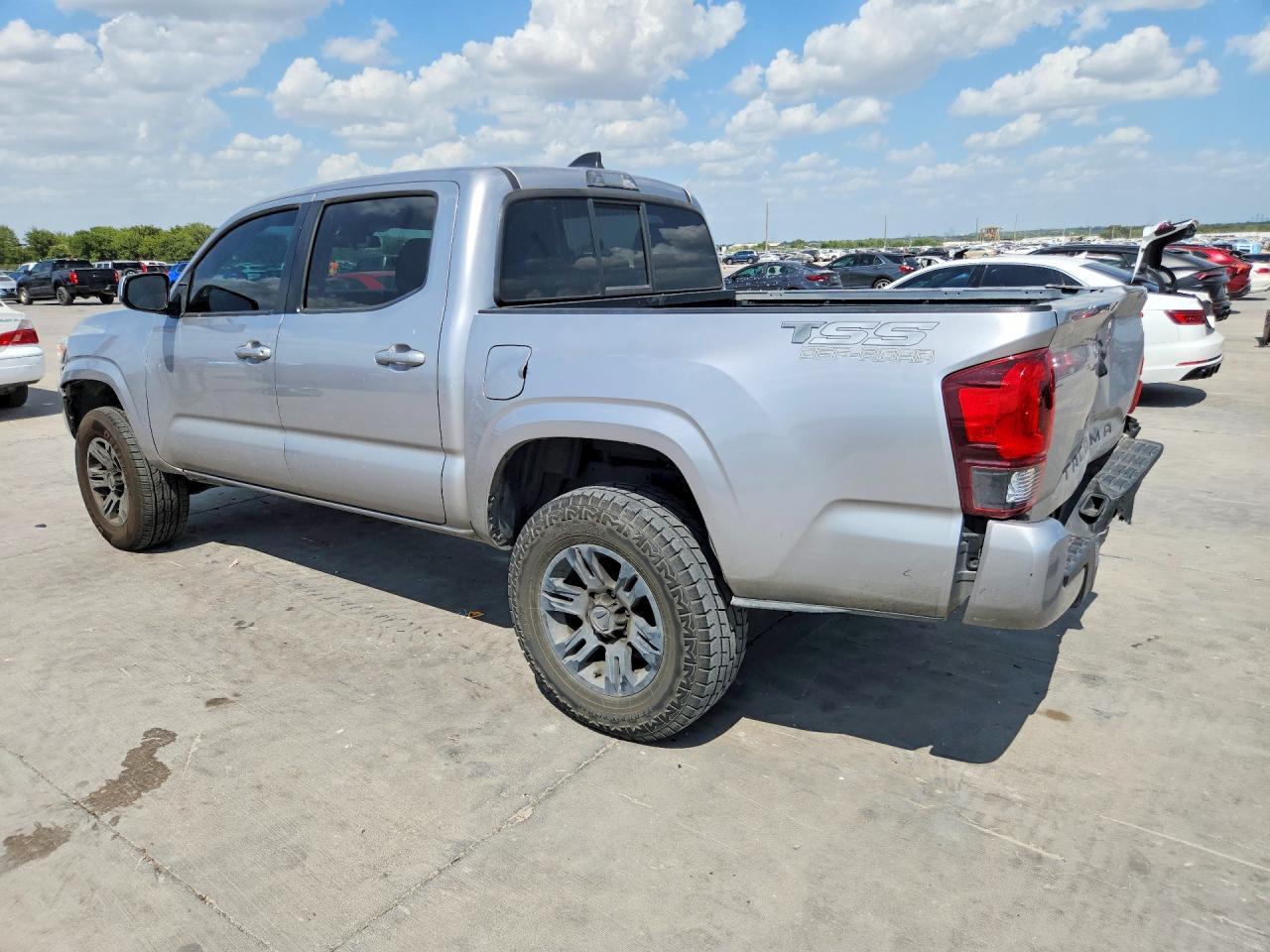 2021 Toyota Tacoma Sr - Фото 2