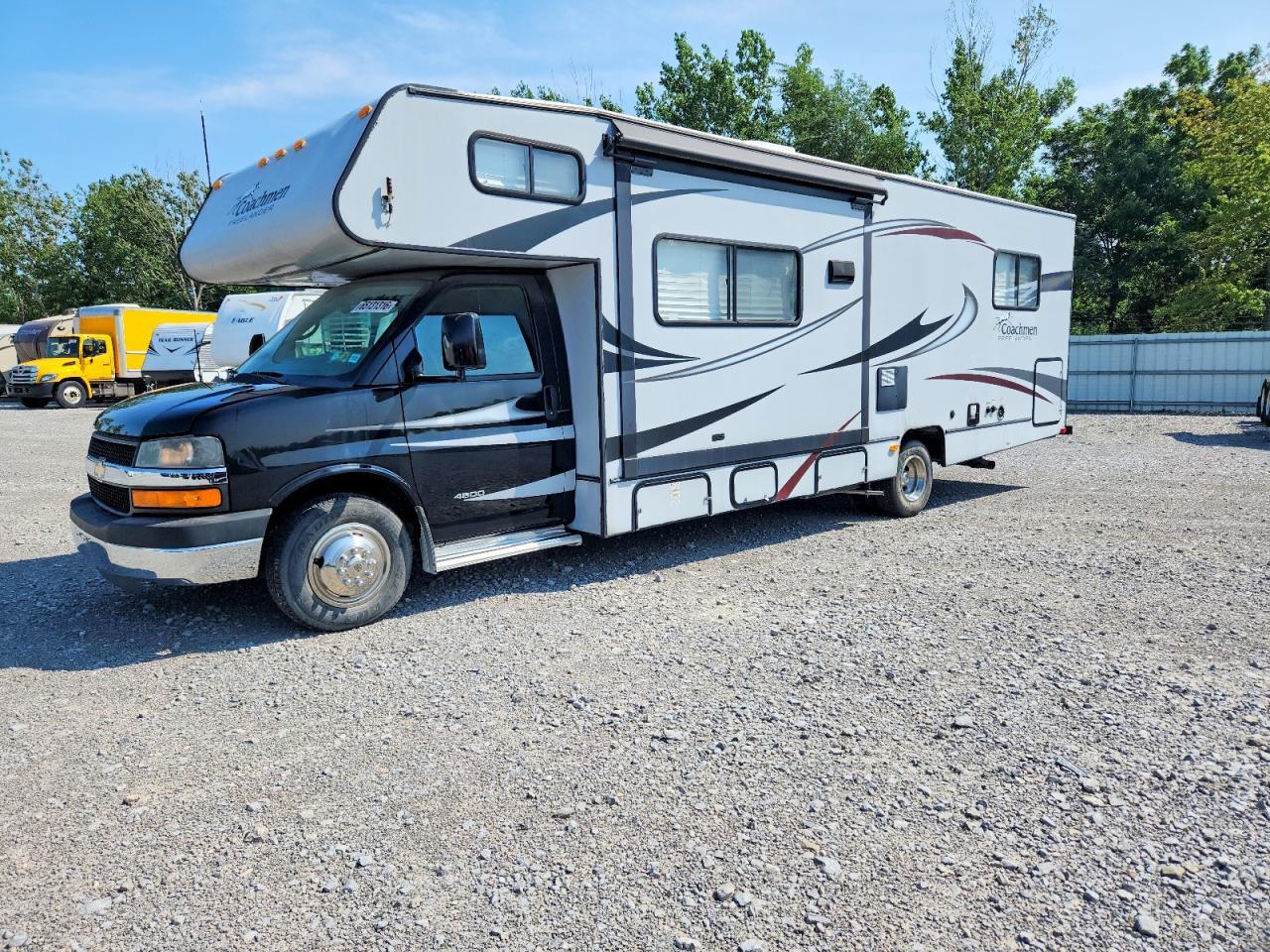 2013 Chevrolet Express G4500 - Фото 2