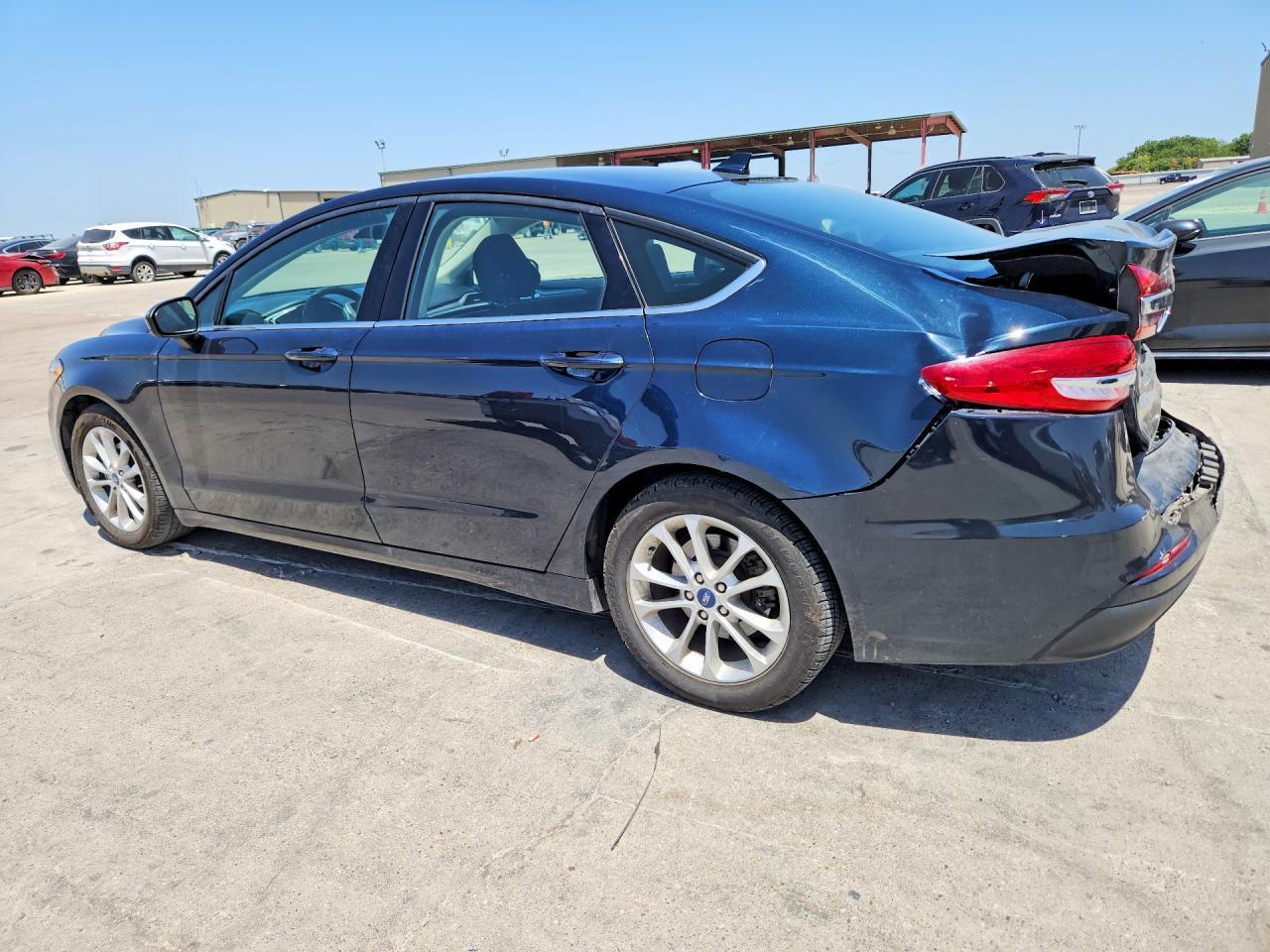 2020 Ford Fusion Se - Фото 2