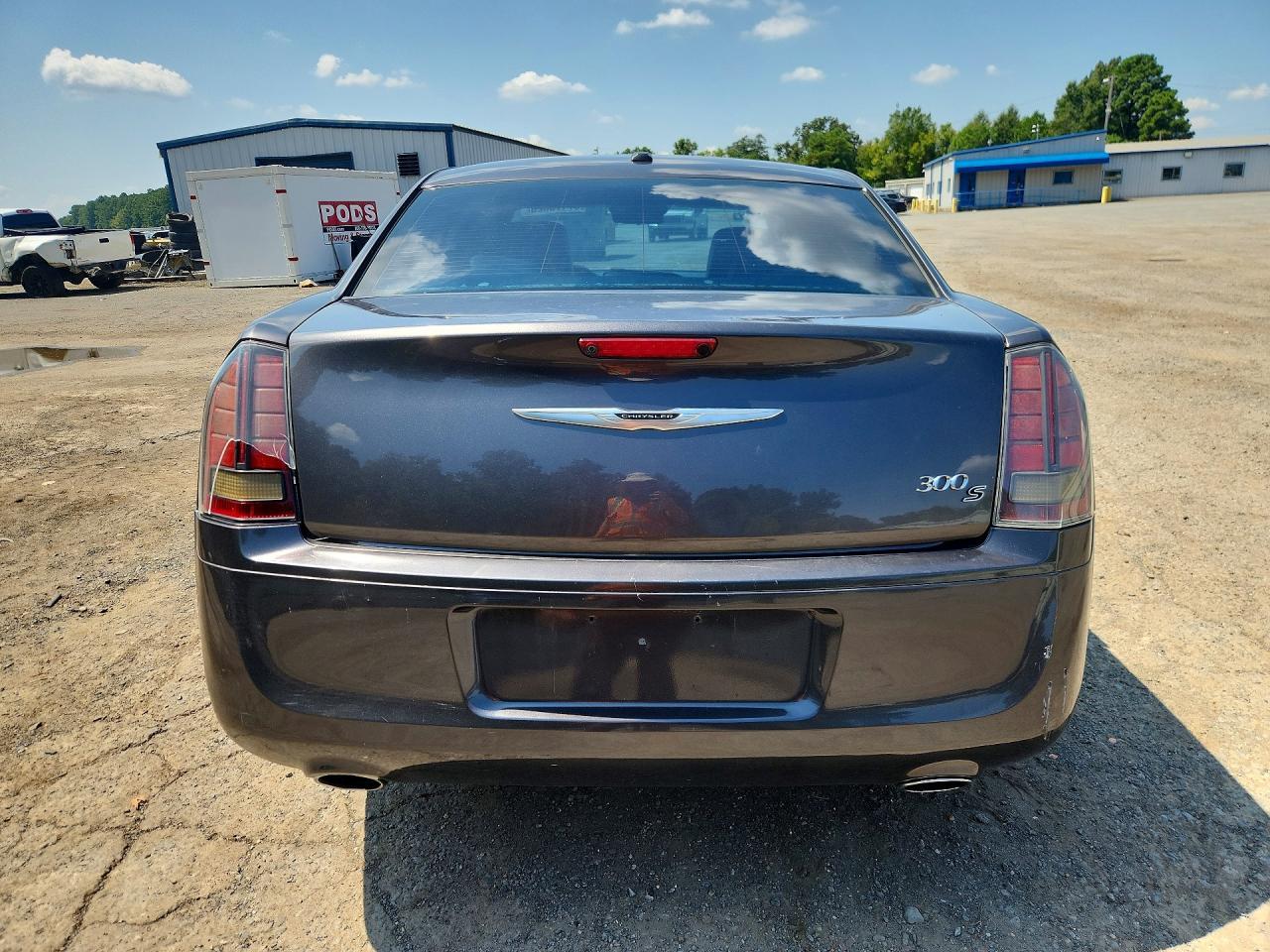 2014 Chrysler 300 S - Image 6