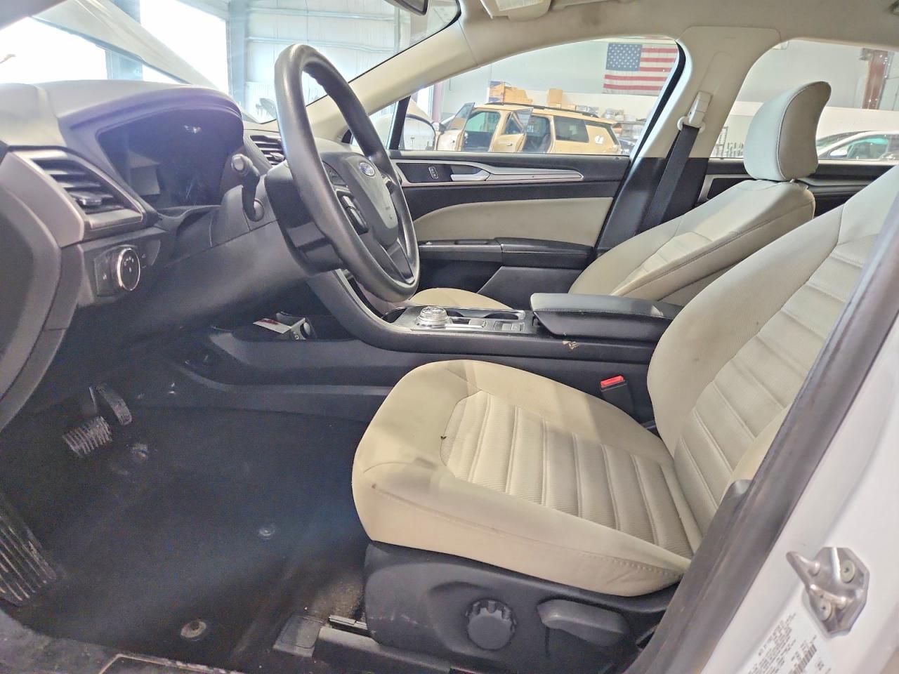 2019 Ford Fusion S - Image 7