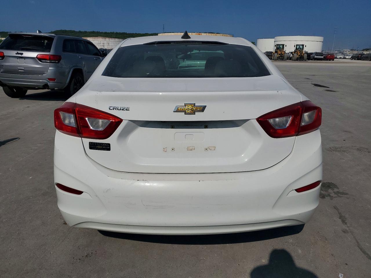 2018 Chevrolet Cruze Ls - Фото 6