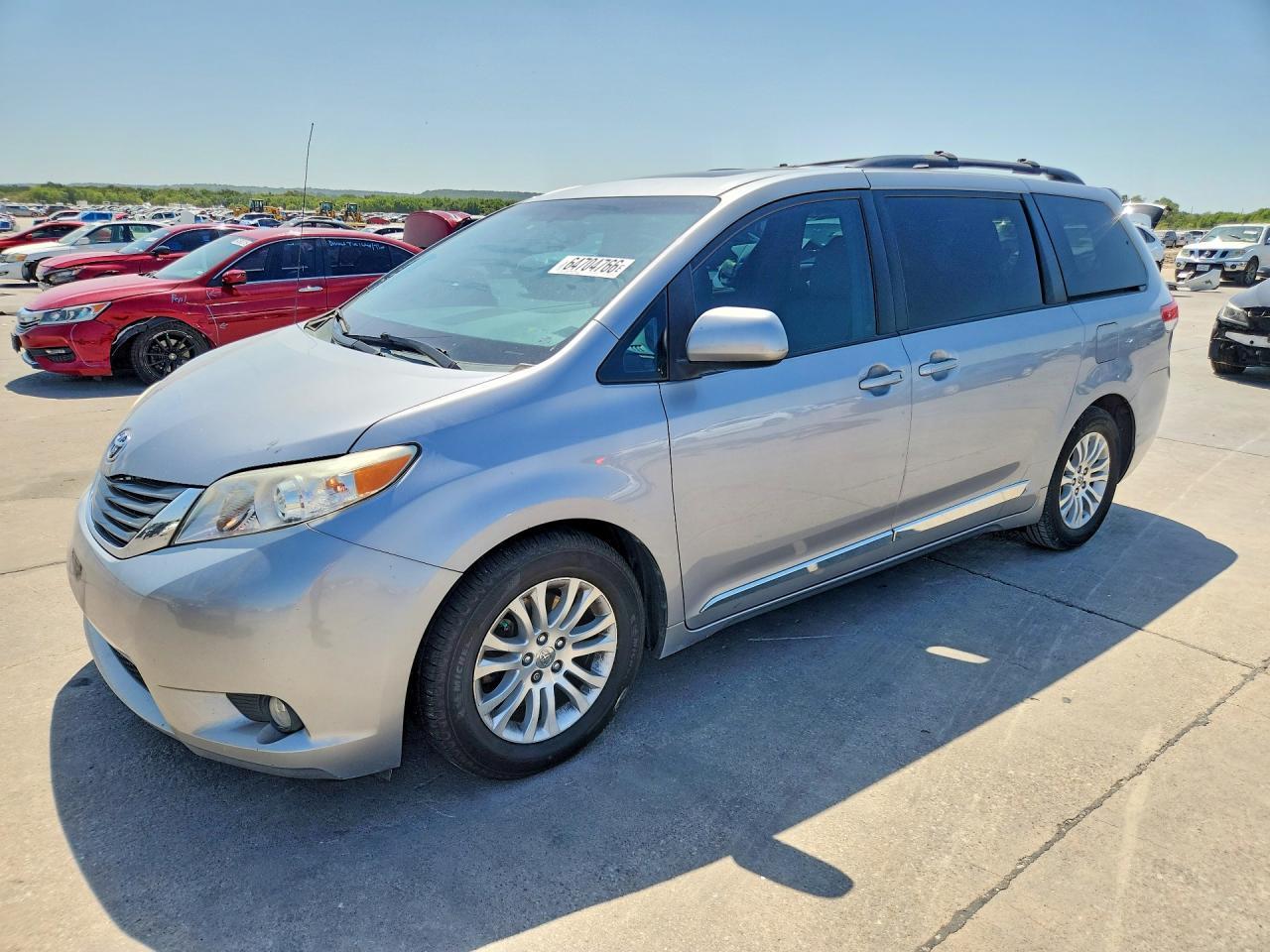 2013 Toyota Sienna Xle 8-Passenger