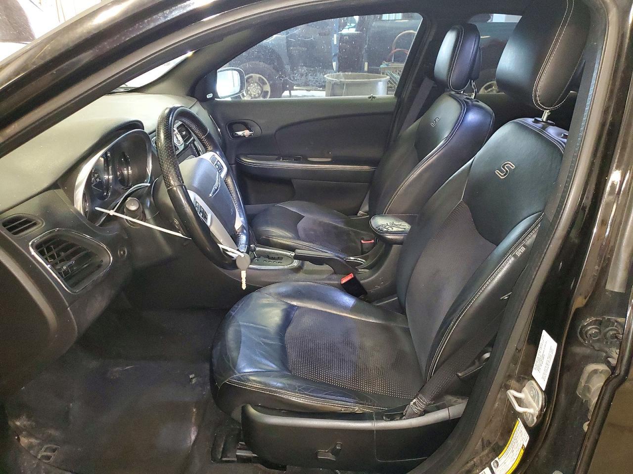 2011 Chrysler 200 S - Фото 7