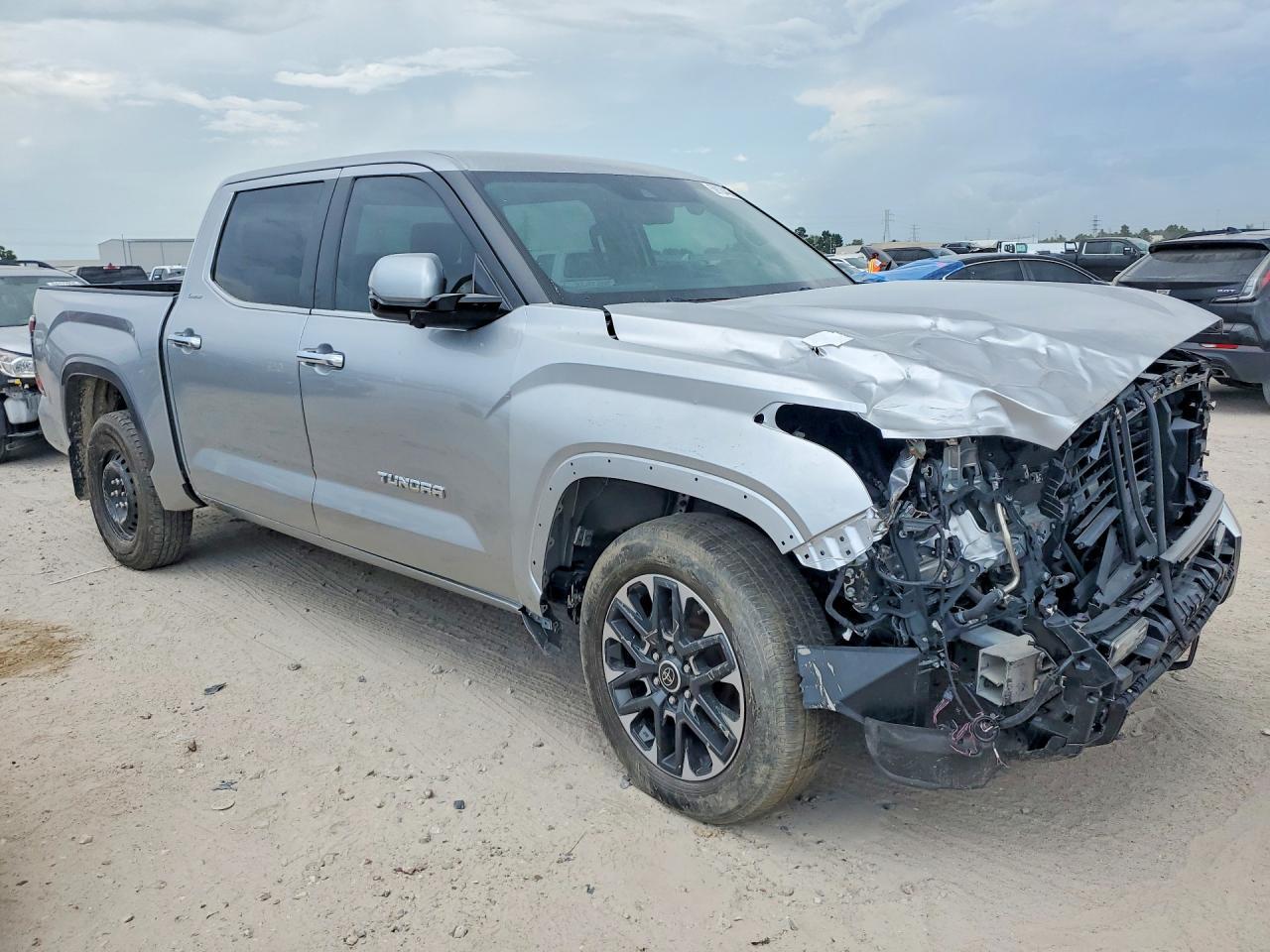 2024 Toyota Tundra Crewmax Limited - Фото 4