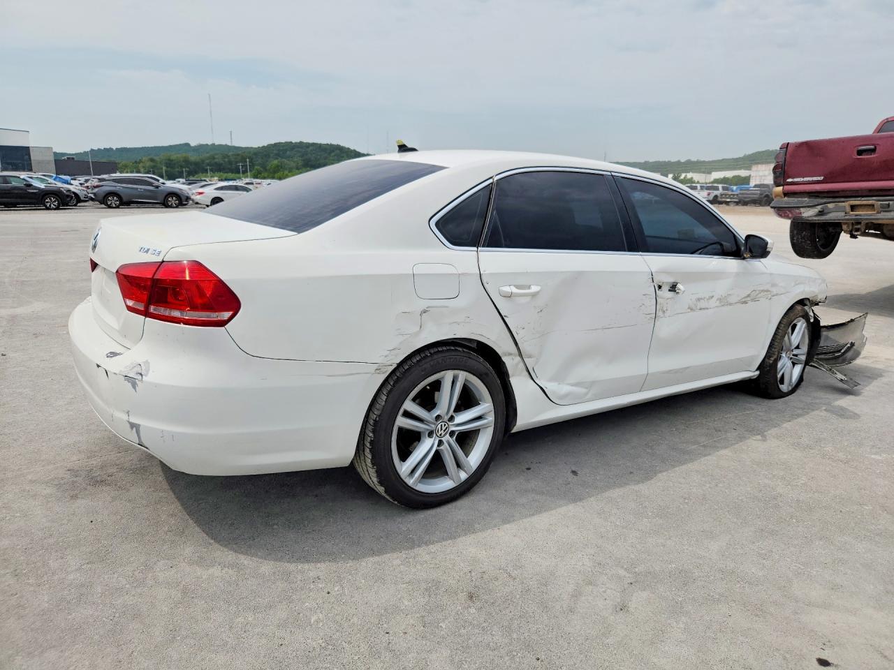2015 Volkswagen Passat Se - Image 3