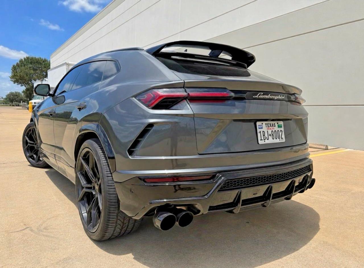 2019 Lamborghini Urus - Image 3