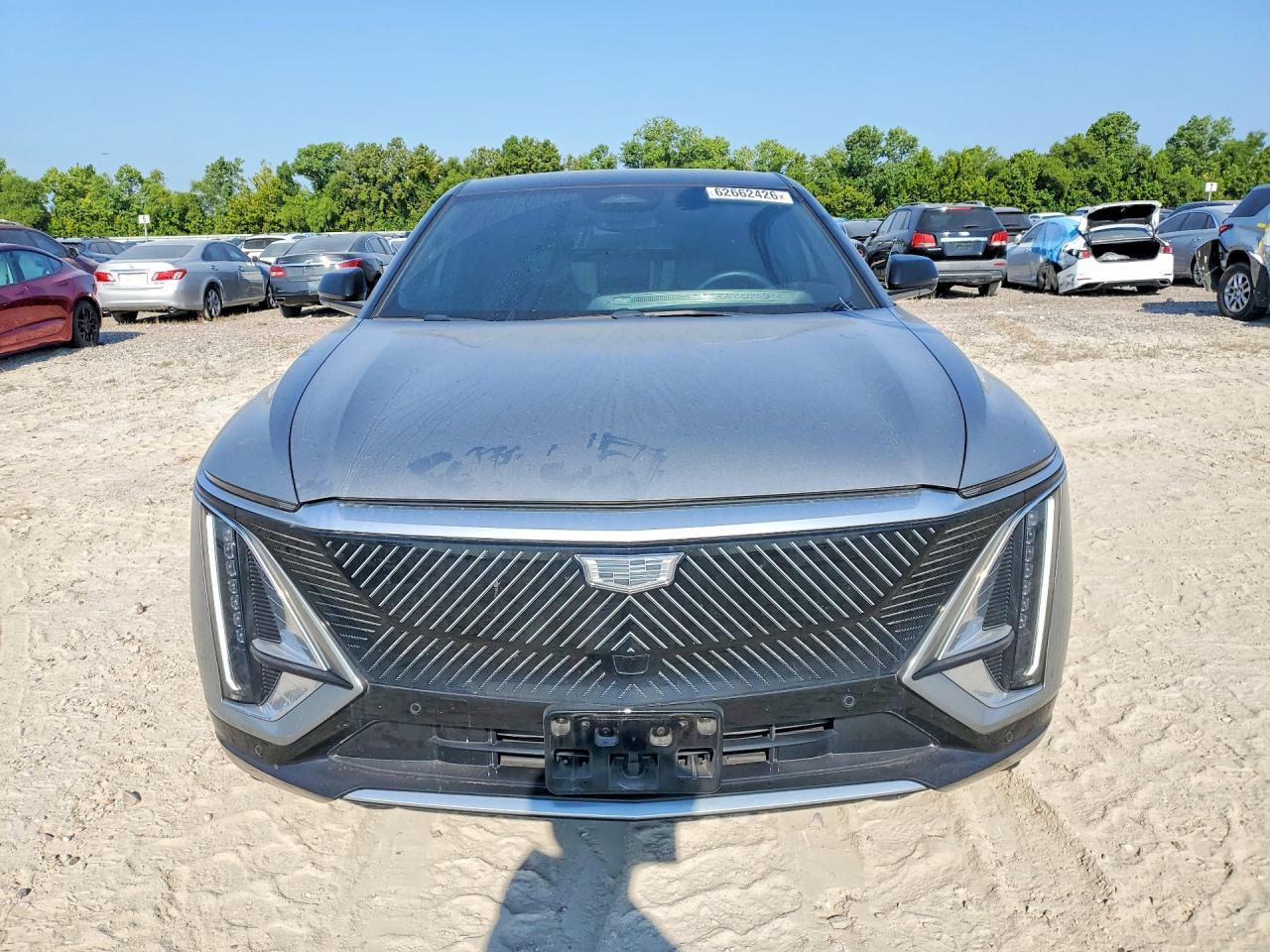 2024 Cadillac Lyriq Tech - Image 5