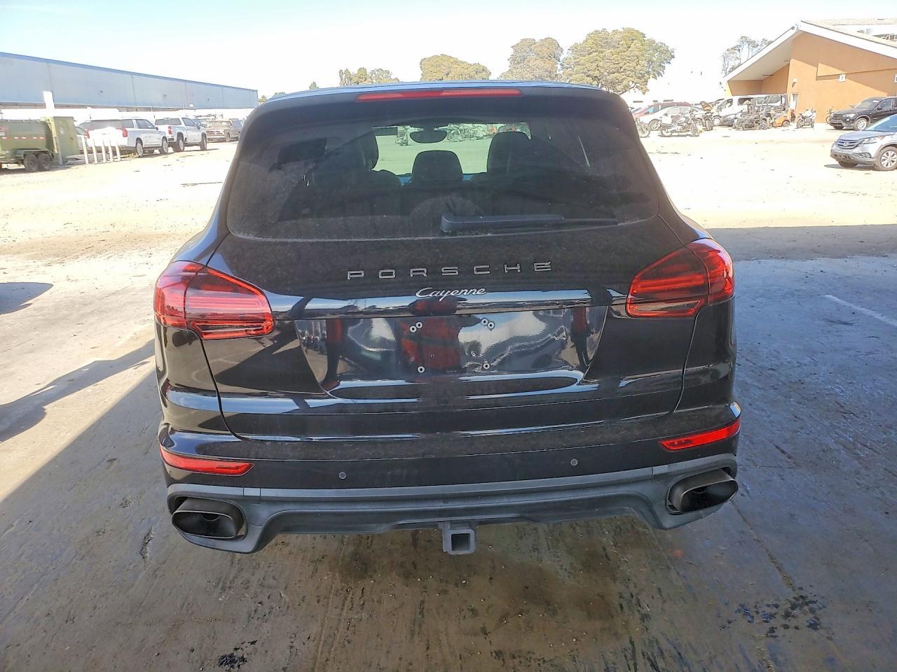 2016 Porsche Cayenne - Image 6