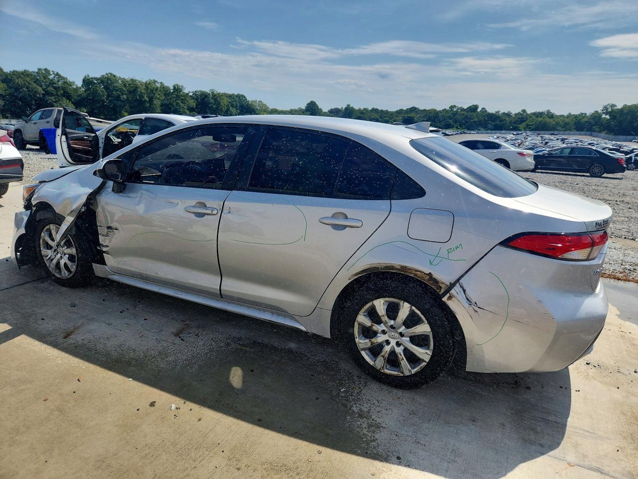 2020 Toyota Corolla Le - Image 2