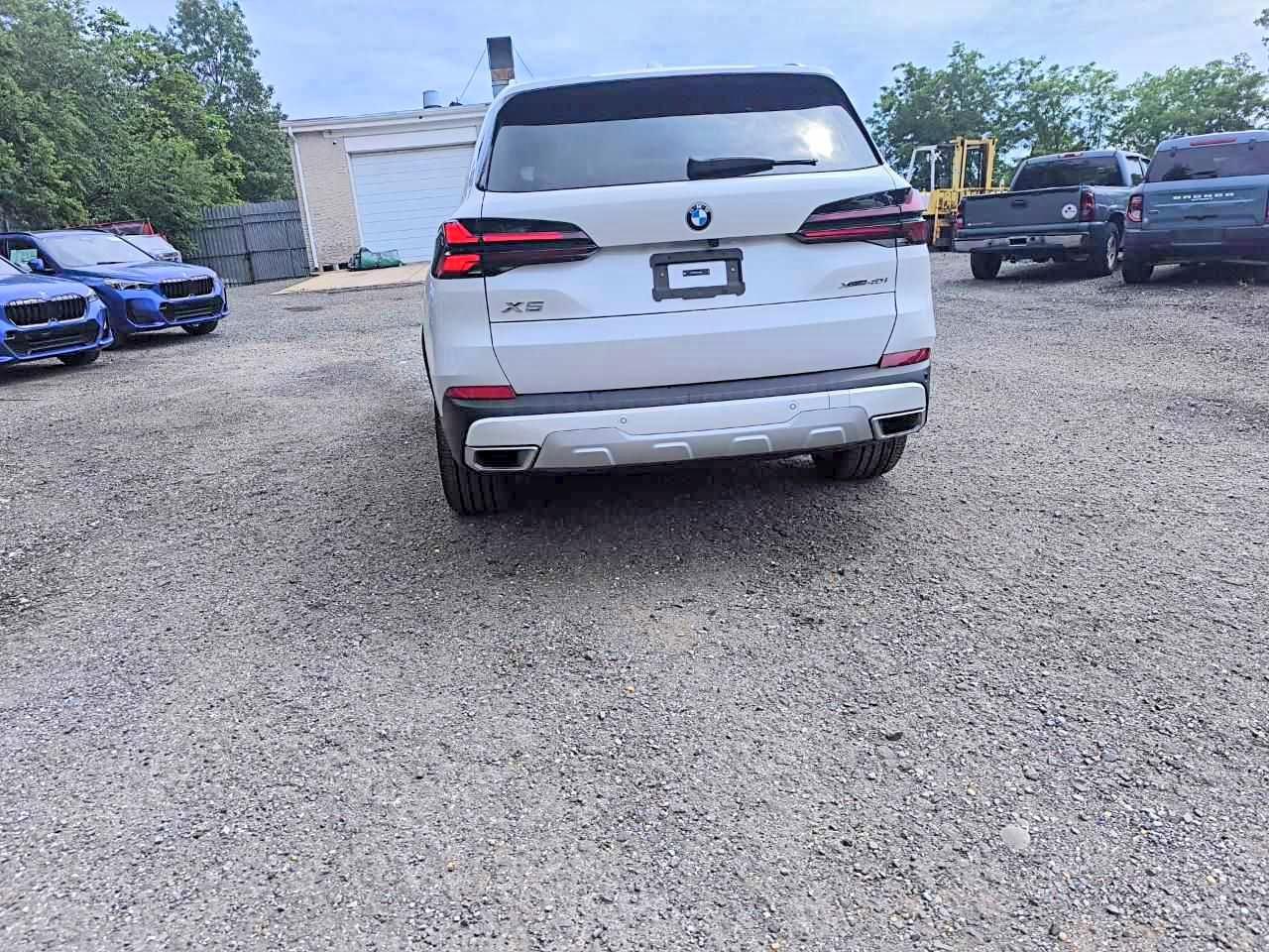 2026 BMW X5 xDrive40I - Фото 6