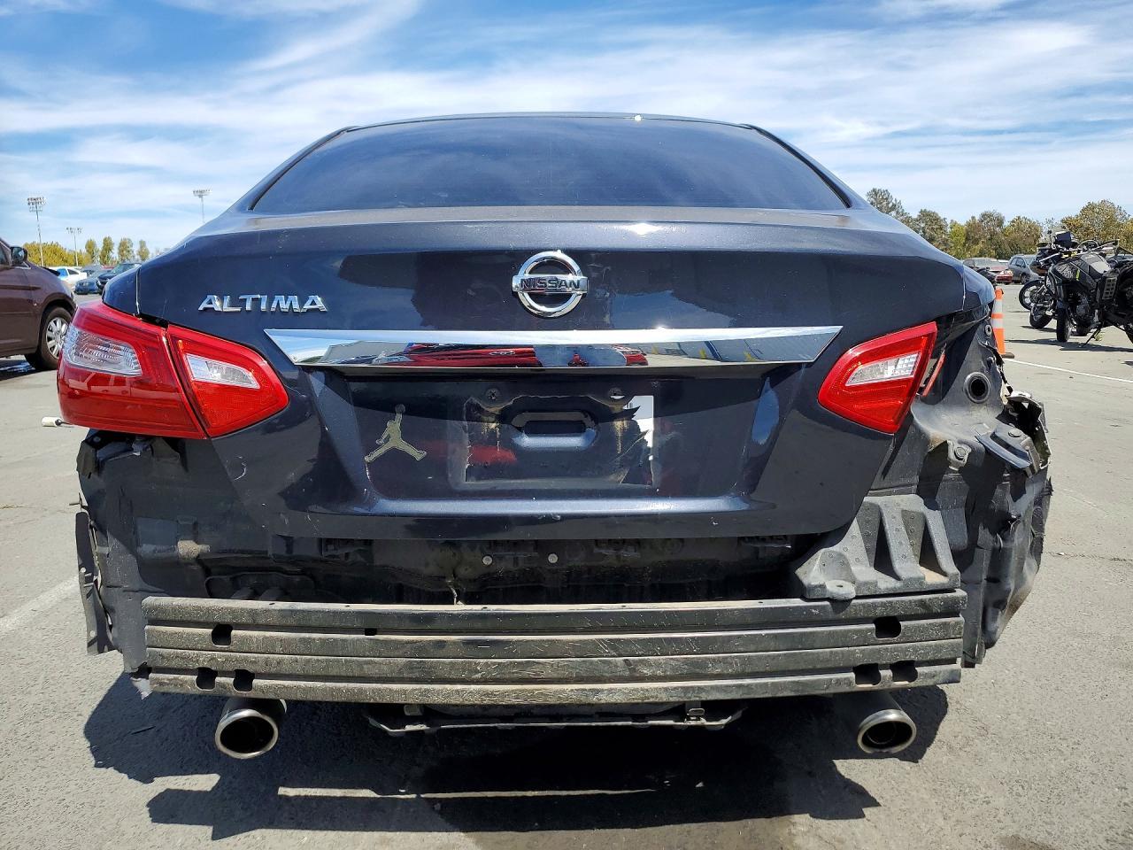 2018 Nissan Altima 2.5 S - Фото 6