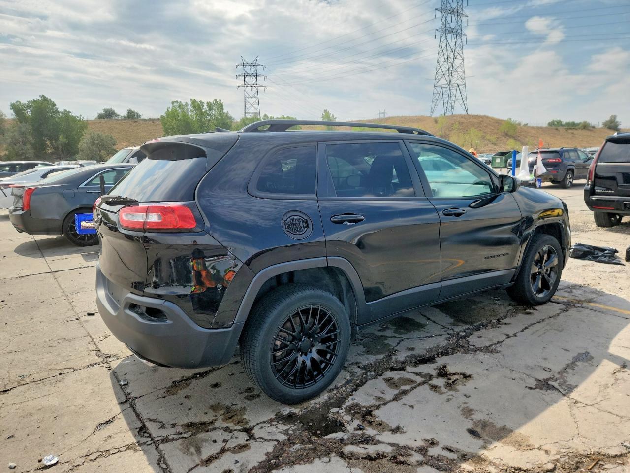 2018 Jeep Cherokee Latitude - Image 3