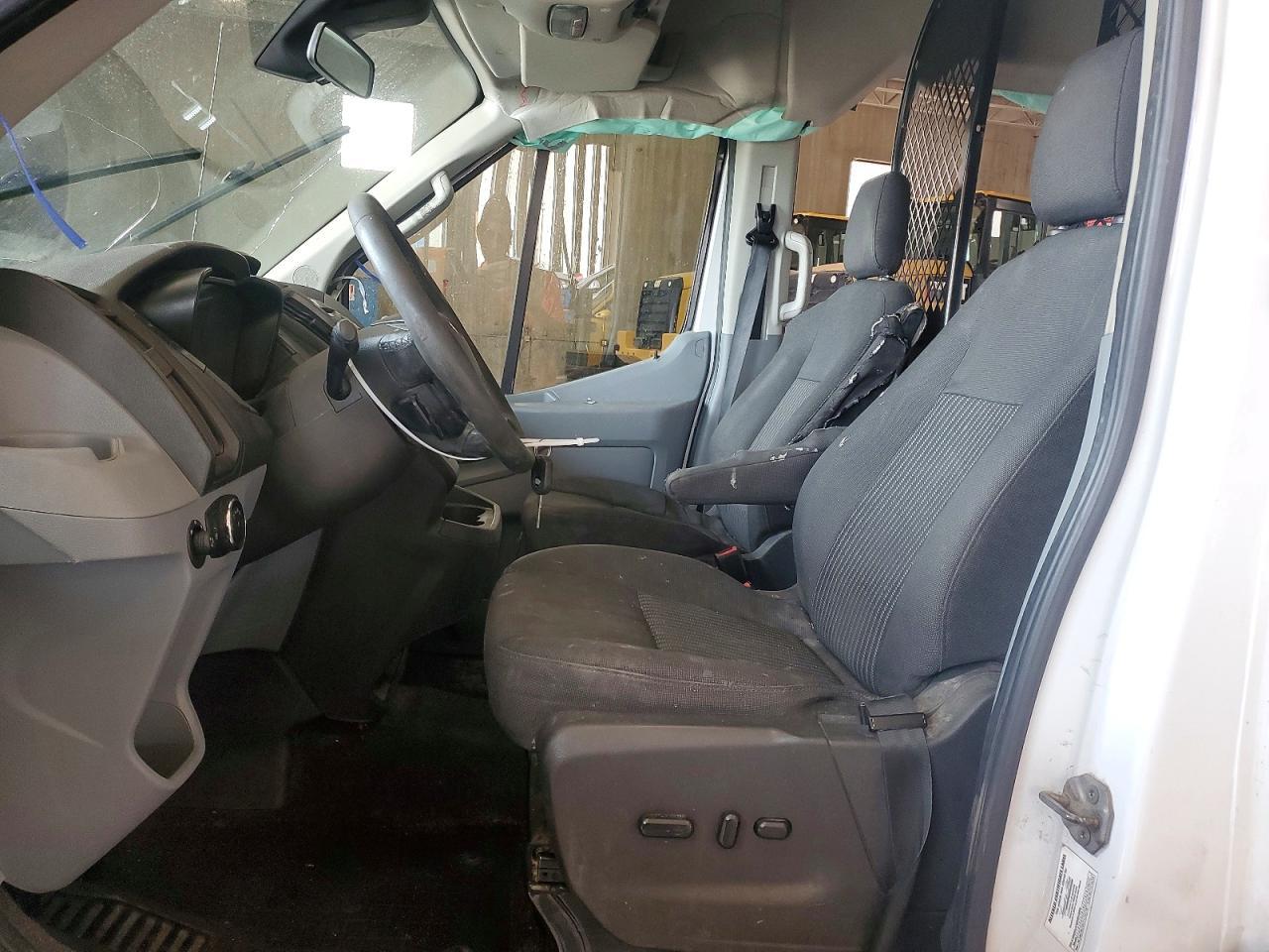 2015 Ford Transit T-150 Delivery Van - Фото 7