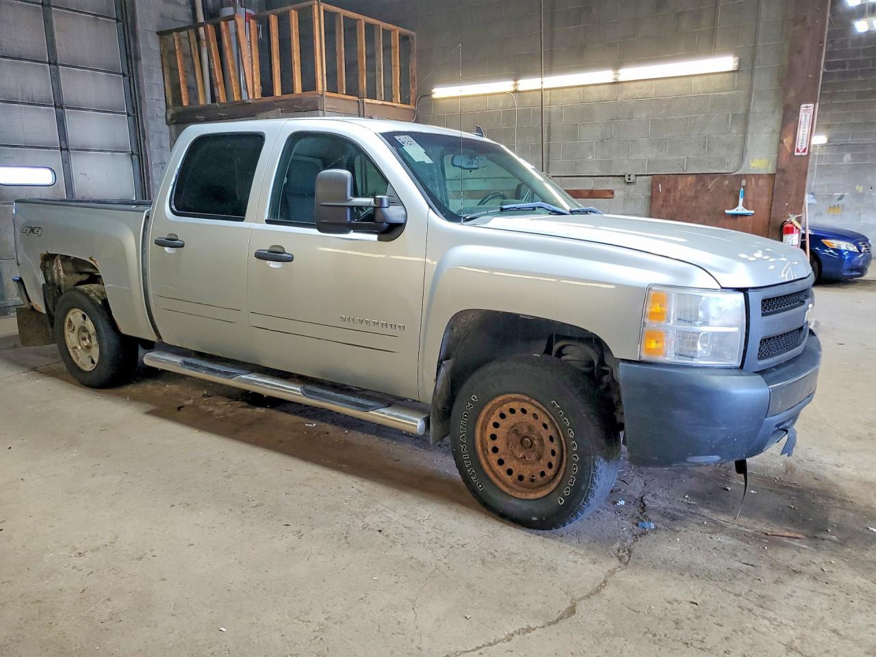 2013 Chevrolet Silverado C1500 Heavy Duty - Фото 4
