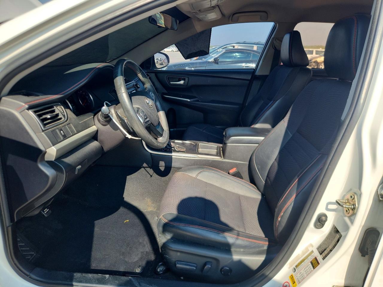 2016 Toyota Camry Se - Image 7