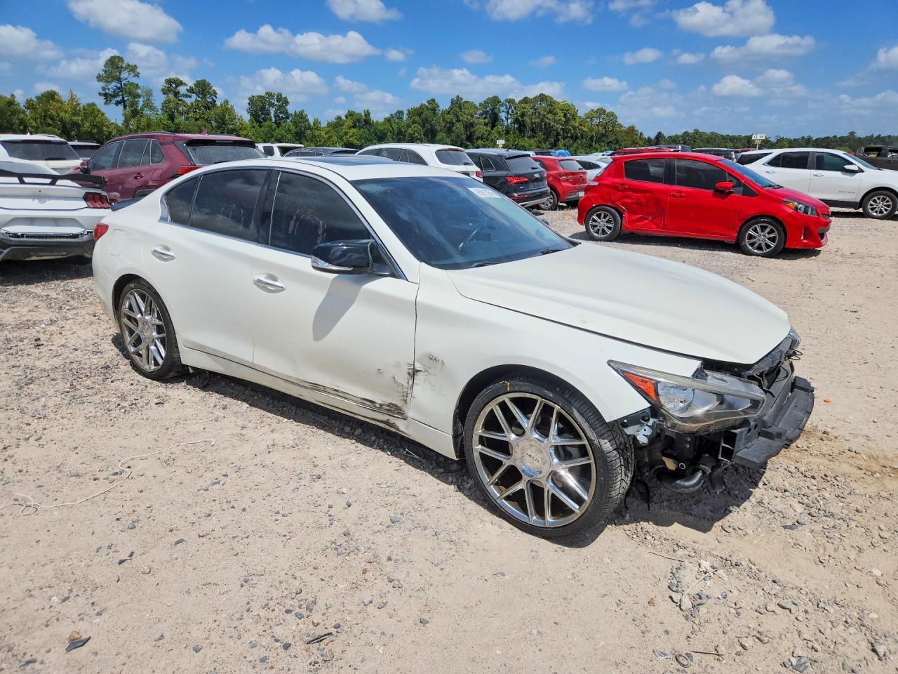 2017 Infiniti Q50 2.0T - Фото 4