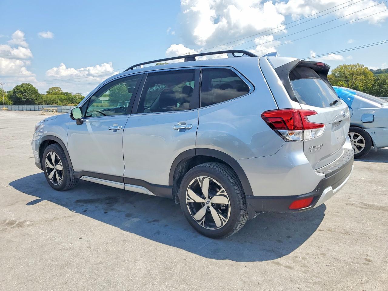 2019 Subaru Forester Touring - Фото 2