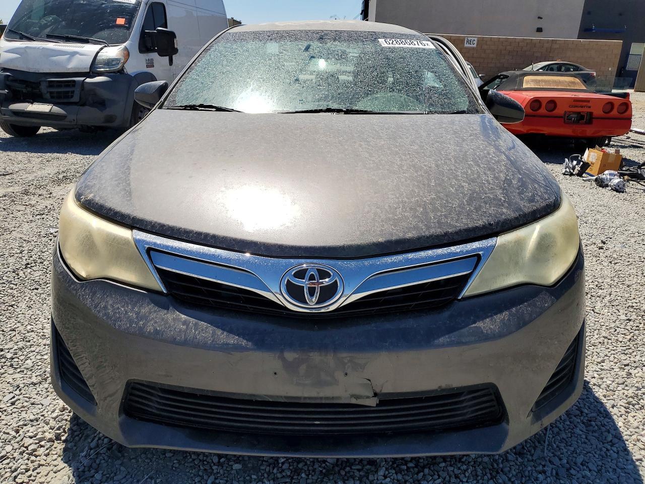 2012 Toyota Camry Le - Image 5