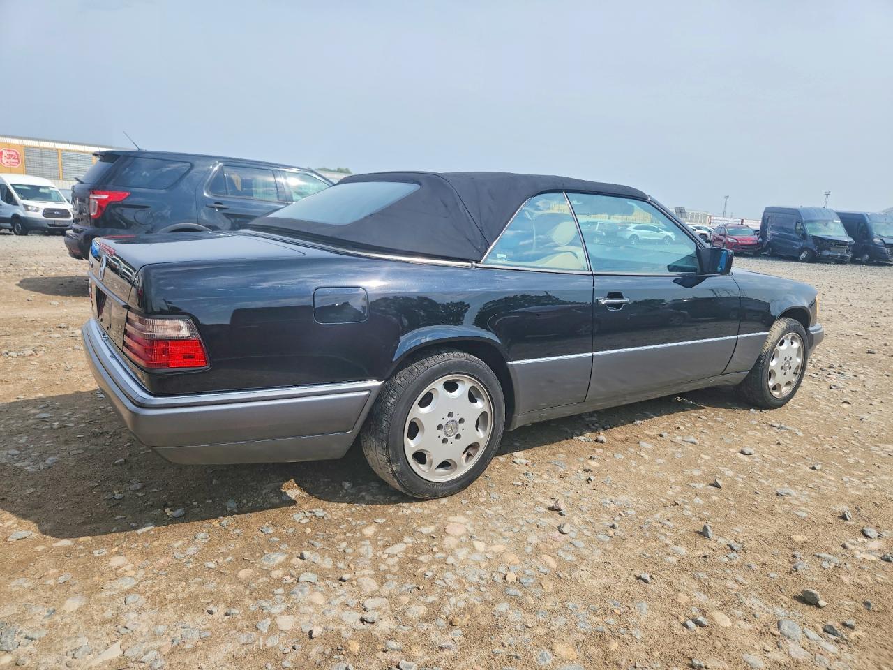 1995 Mercedes-Benz E 320 - Фото 3