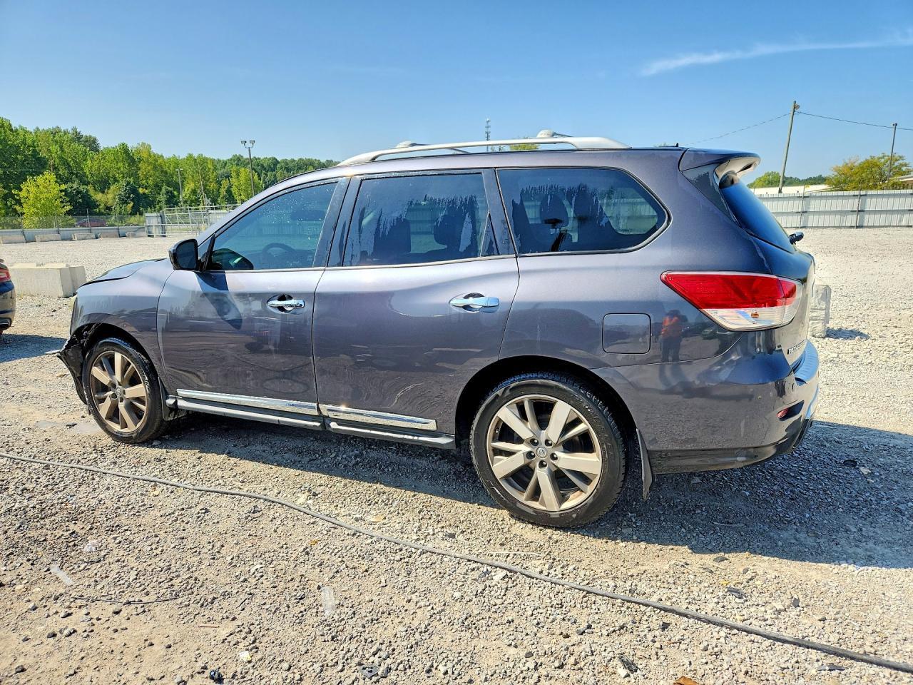 2014 Nissan Pathfinder S - Фото 2