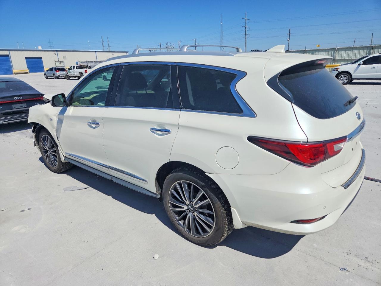 2017 Infiniti Qx60 Base - Фото 2