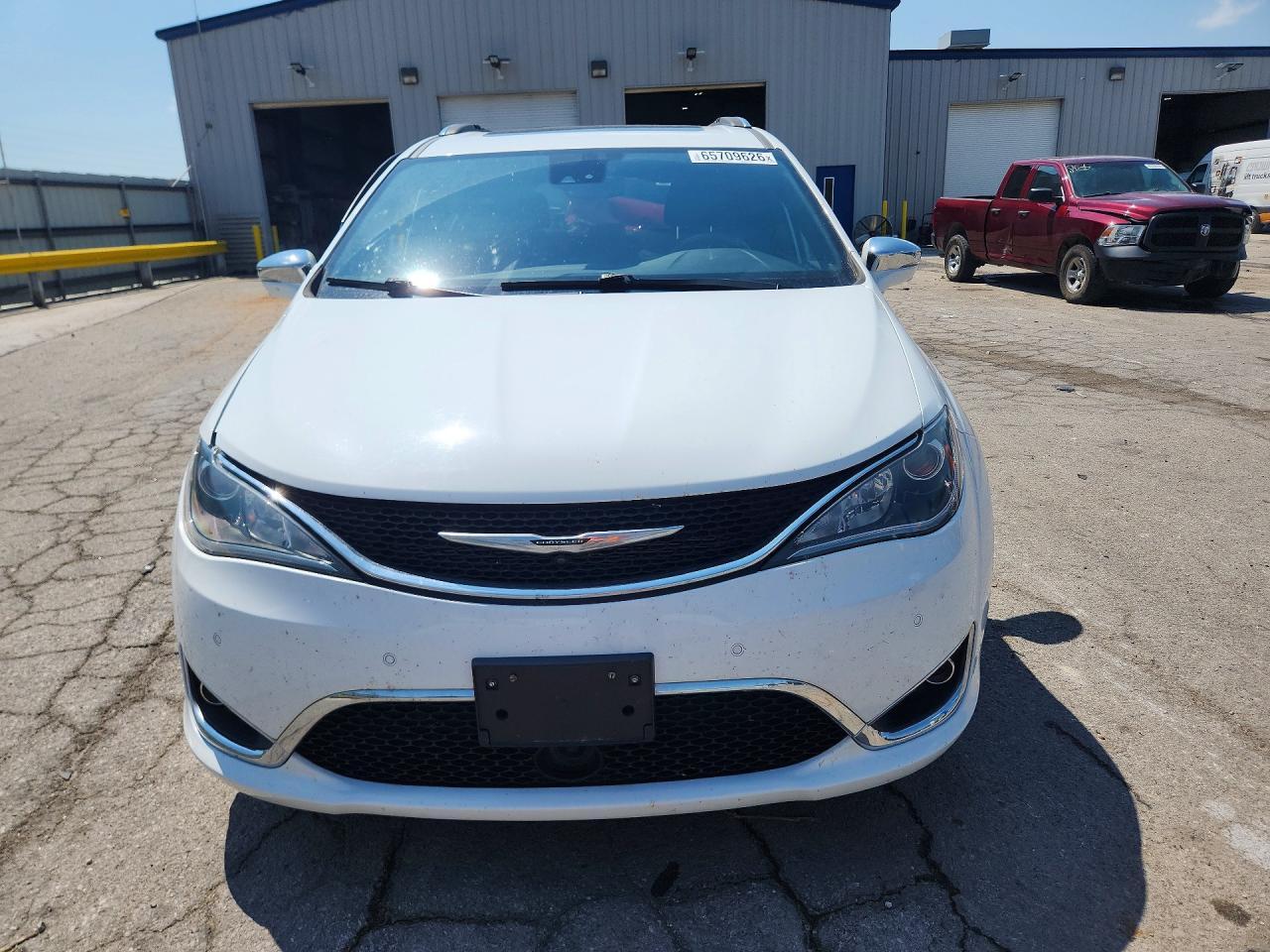 2020 Chrysler Pacifica Limited - Image 5