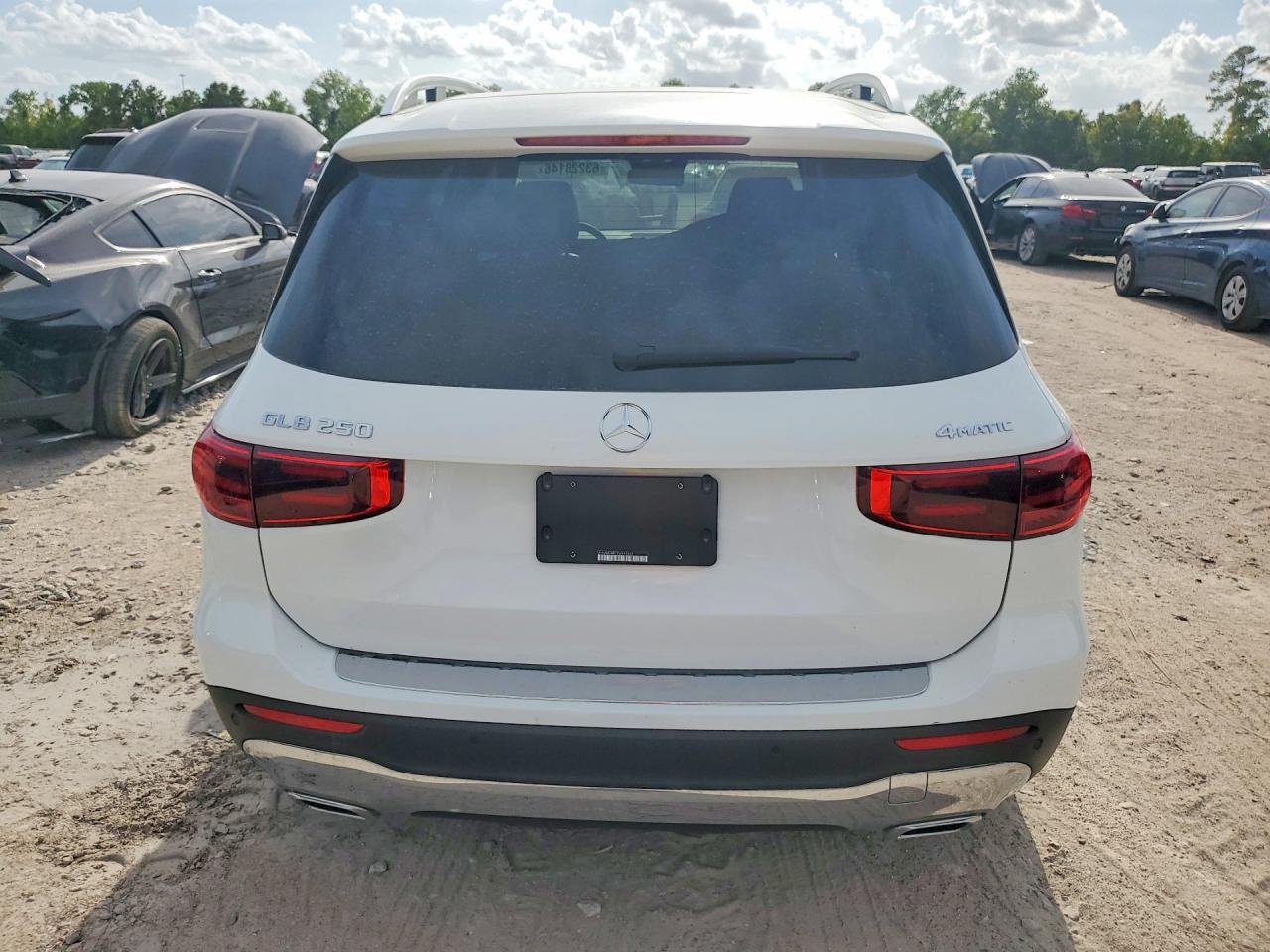 2025 Mercedes-Benz Glb 250 4Matic - Фото 6