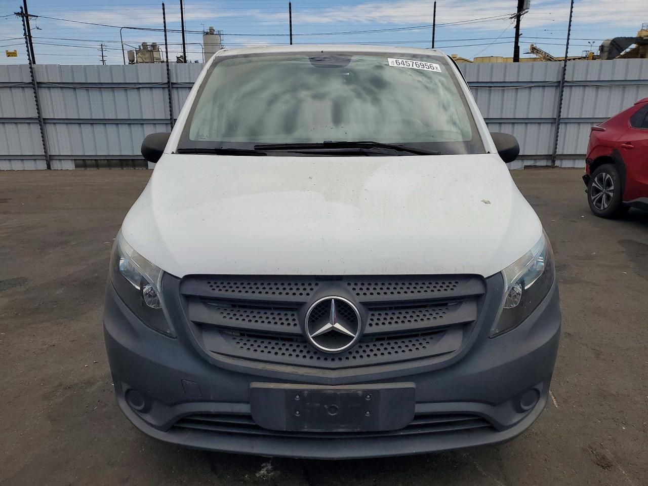2017 Mercedes-Benz Metris - Фото 5