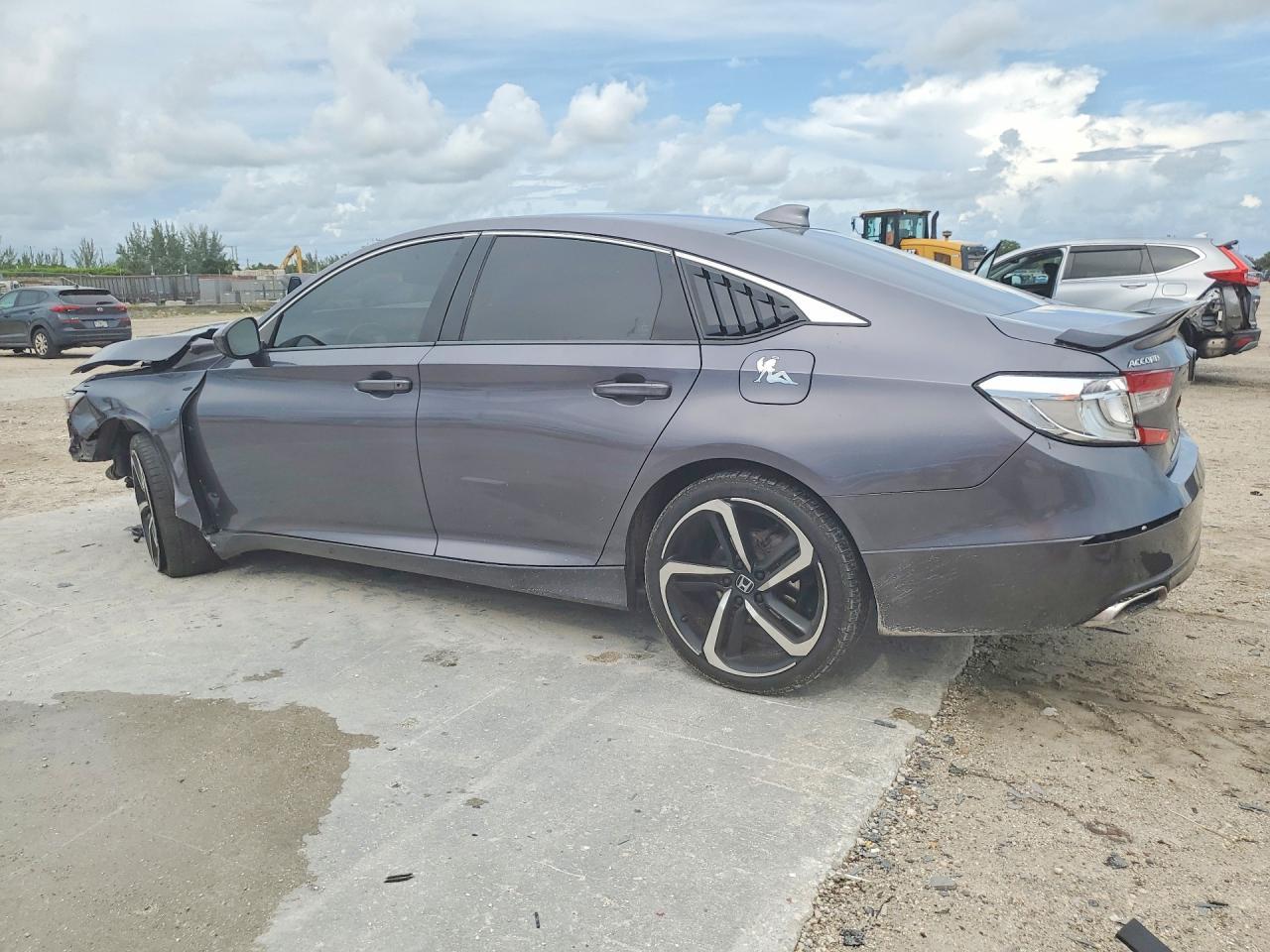 2020 Honda Accord Sport - Фото 2