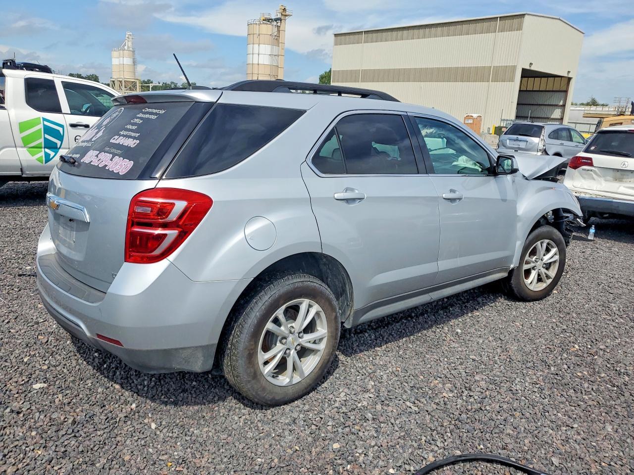 2017 Chevrolet Equinox Lt - Image 3