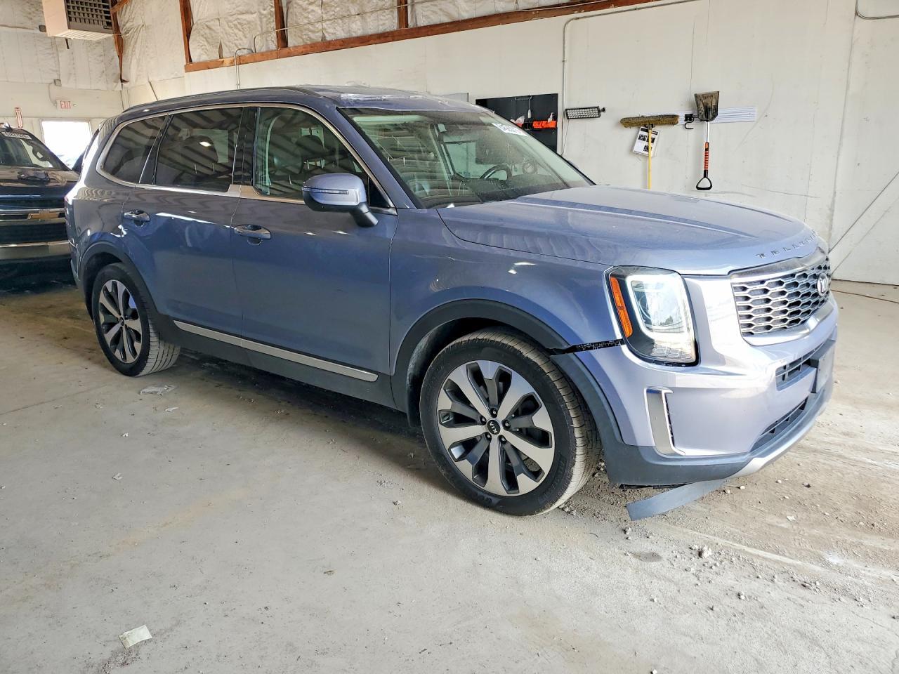 2020 Kia Telluride S - Image 4