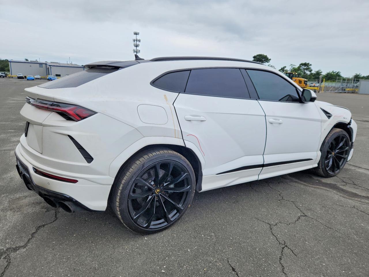 2021 Lamborghini Urus S - Image 3
