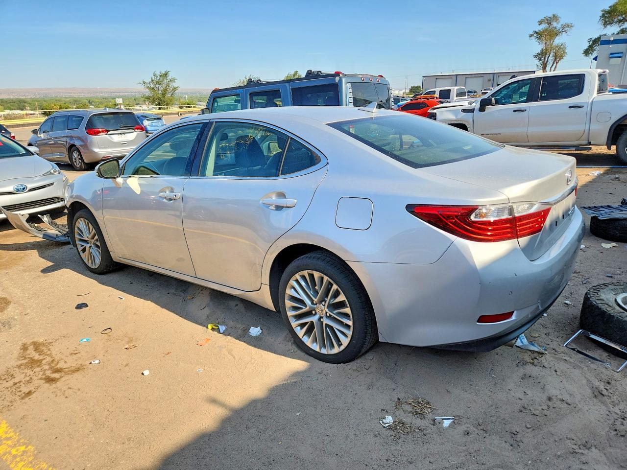 2013 Lexus Es 350 - Image 2