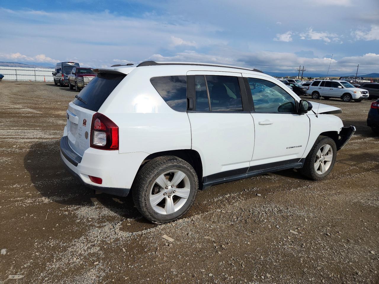 2016 Jeep Compass Sport - Фото 3