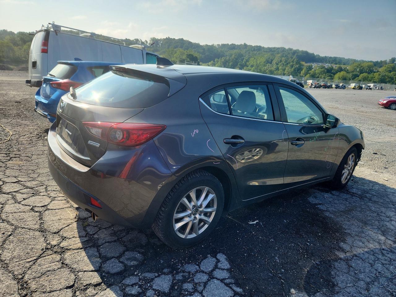2014 Mazda 3 Touring - Фото 3